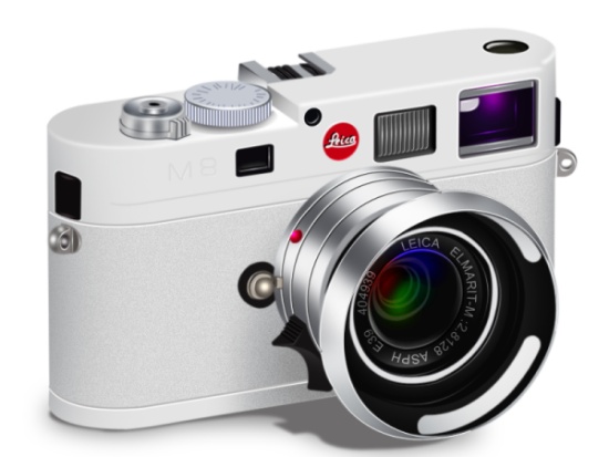 Render a High Detail Leica M8 Camera with Photoshop