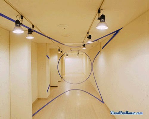 optical-illusion-hallway2