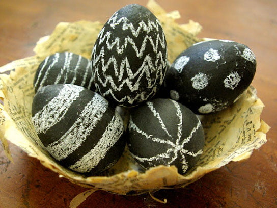 Ideje za ukrašavanje uskršnjih jaja (34) farba za jaja kao školska tabla