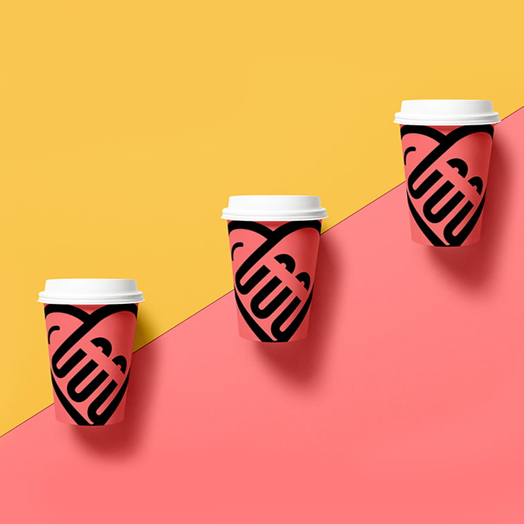 Dizajn papirnih čaša za kafu za poneti: 20 najboljih primera