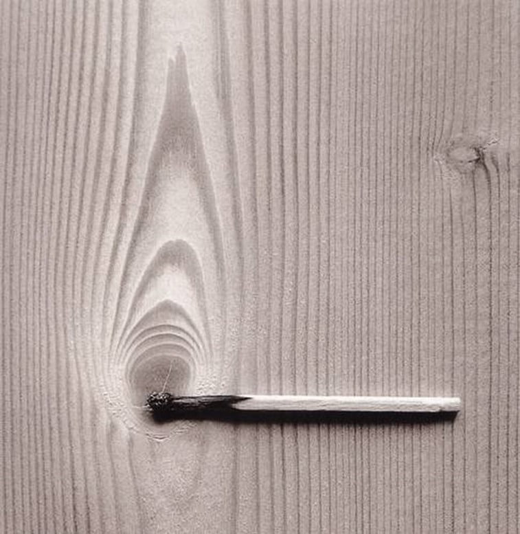 black 'n white mind bending optical illusions by Chema Madoz (16)