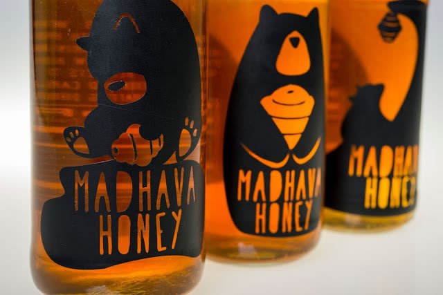 dizajn etikete za med madhava honey rebrand (4)