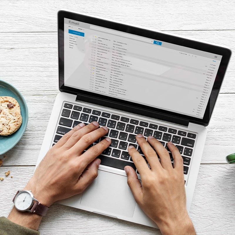 sending emails with laravel